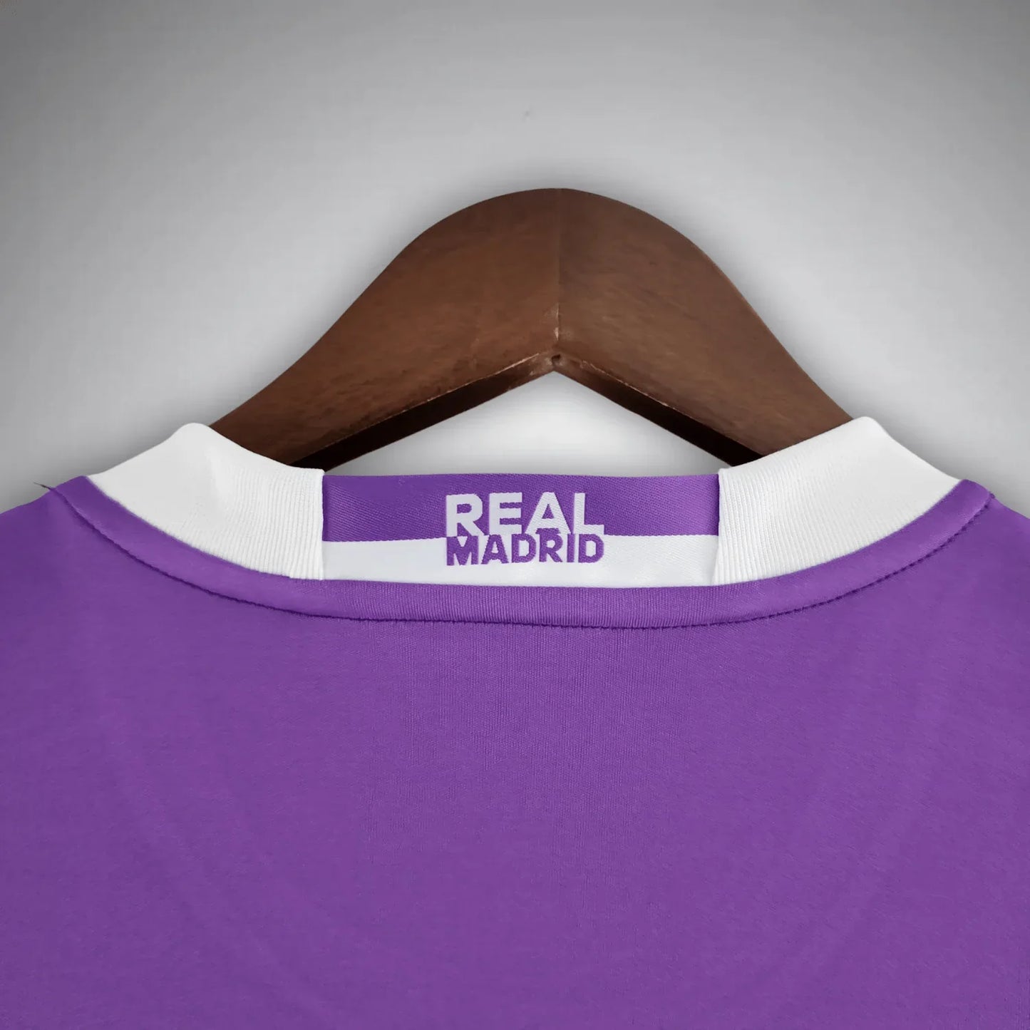 Real Madrid CF - Retro Bortetrøye 2016/2017